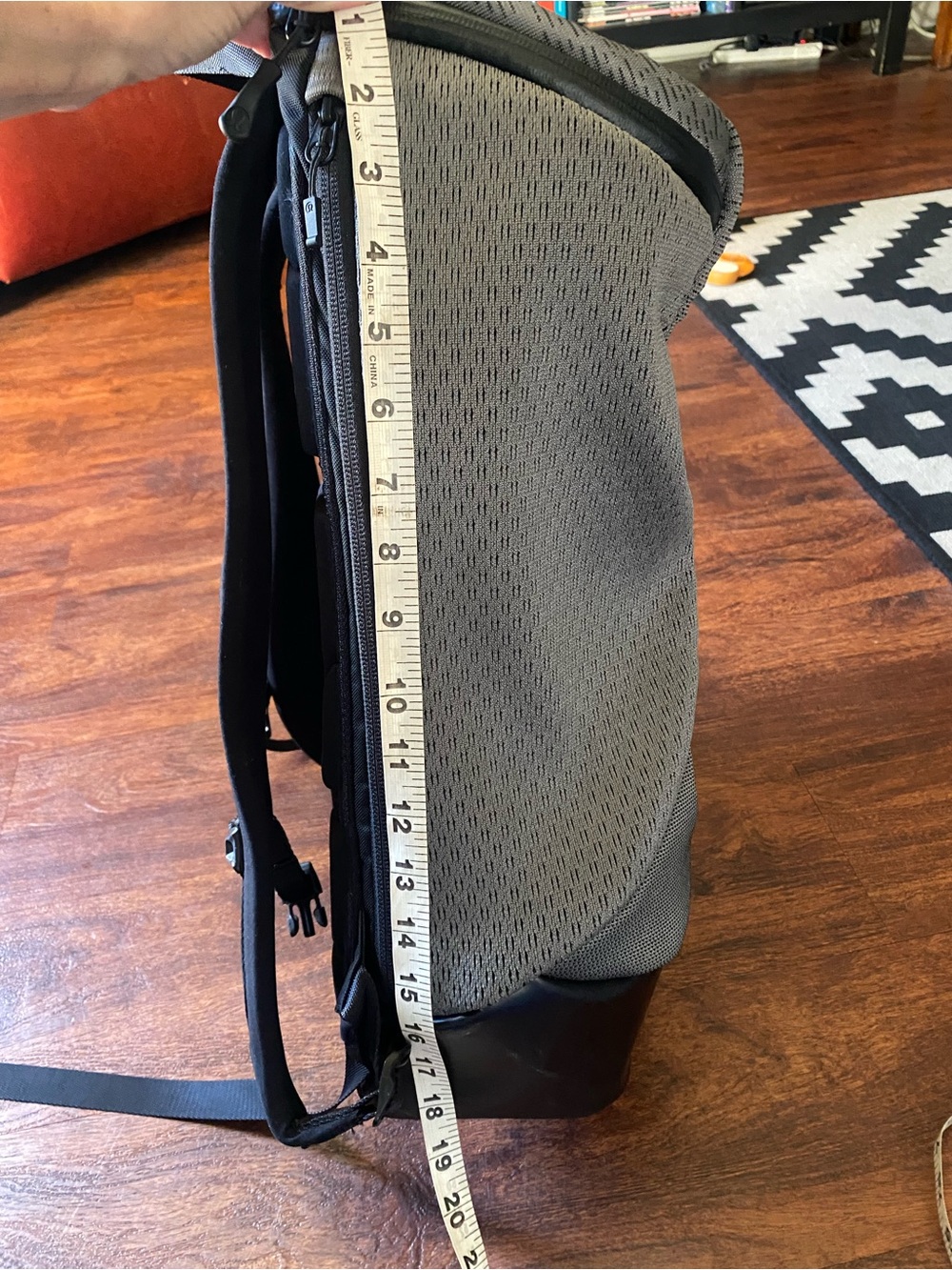Lululemon Backpack - Picture 4 of 10
